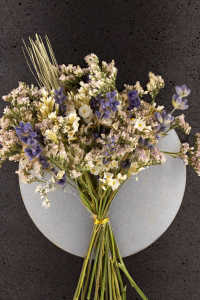 Florales Schmuckelement Wiesenblumen Plakette Silber